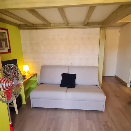 Apartment A Avec Piscine, Balcon Et Parking, Proche Commerces Et Plages. - Fr-1-780-80 Sainte-Maxime