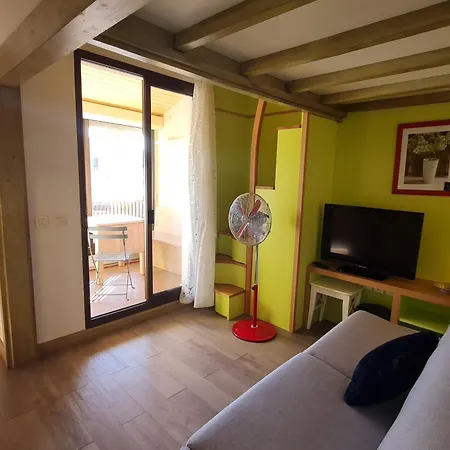 Apartment A Avec Piscine, Balcon Et Parking, Proche Commerces Et Plages. - Fr-1-780-80 Sainte-Maxime