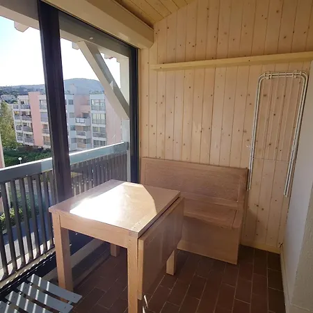 A Avec Piscine, Balcon Et Parking, Proche Commerces Et Plages. - Fr-1-780-80 Apartment Sainte-Maxime